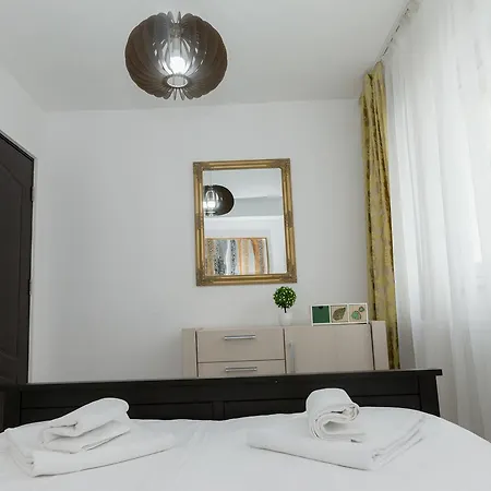 Lux Taberei Apartmán *